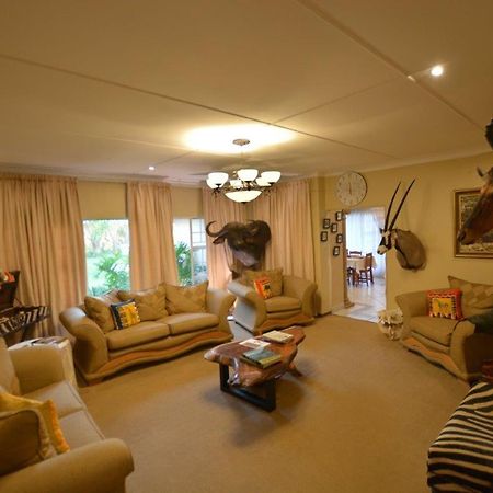 Afton Safari Lodge Kempton Park Esterno foto